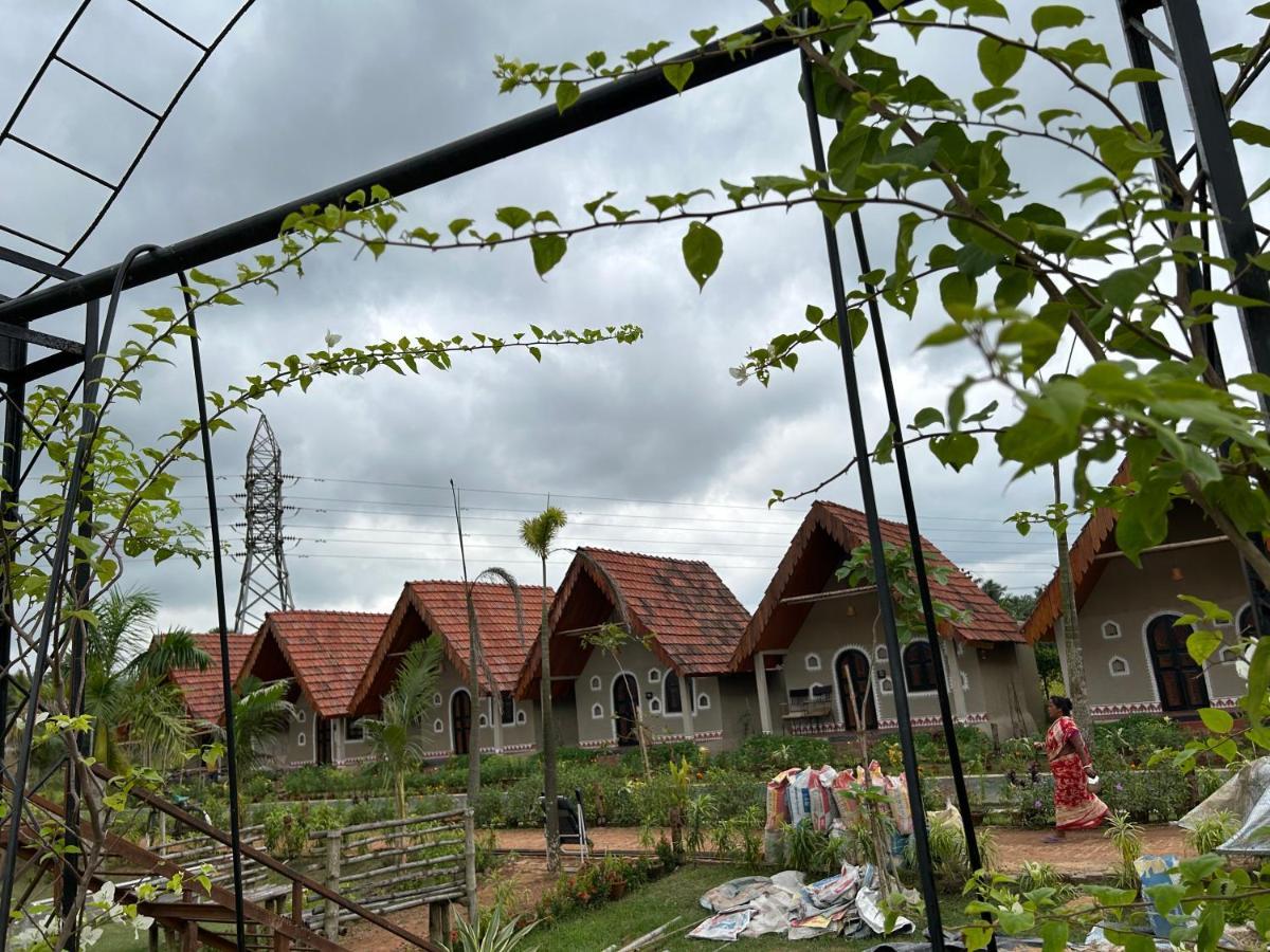 Arshinagar Shilpogram Otel Kalküta Dış mekan fotoğraf